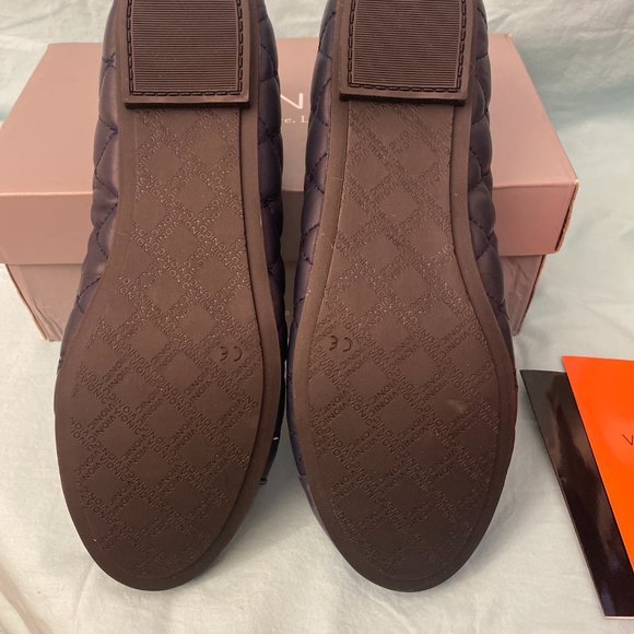 VIONIC Comfy Ballet Flats with Quilted Design - Picture 4 of 5